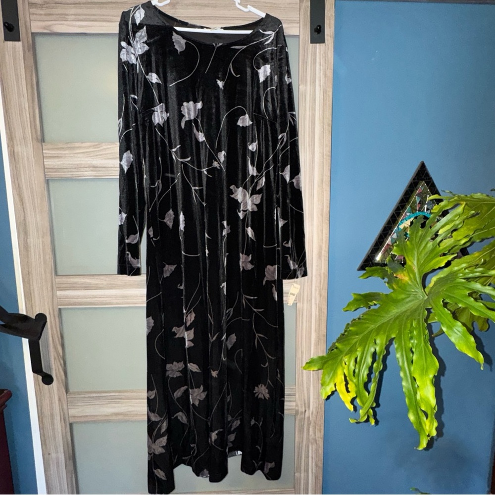 Talbots Velvet Black Floral Dress NWT L
